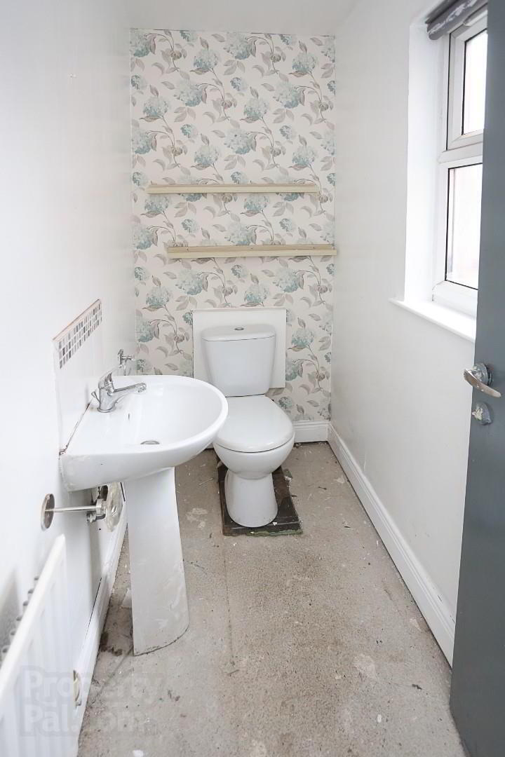 16 Glastry Court 9 of 17