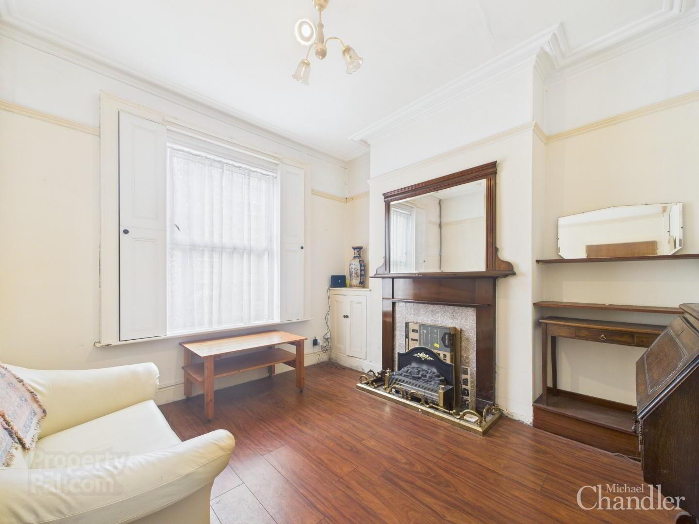 8 Magdala Street 3 of 16