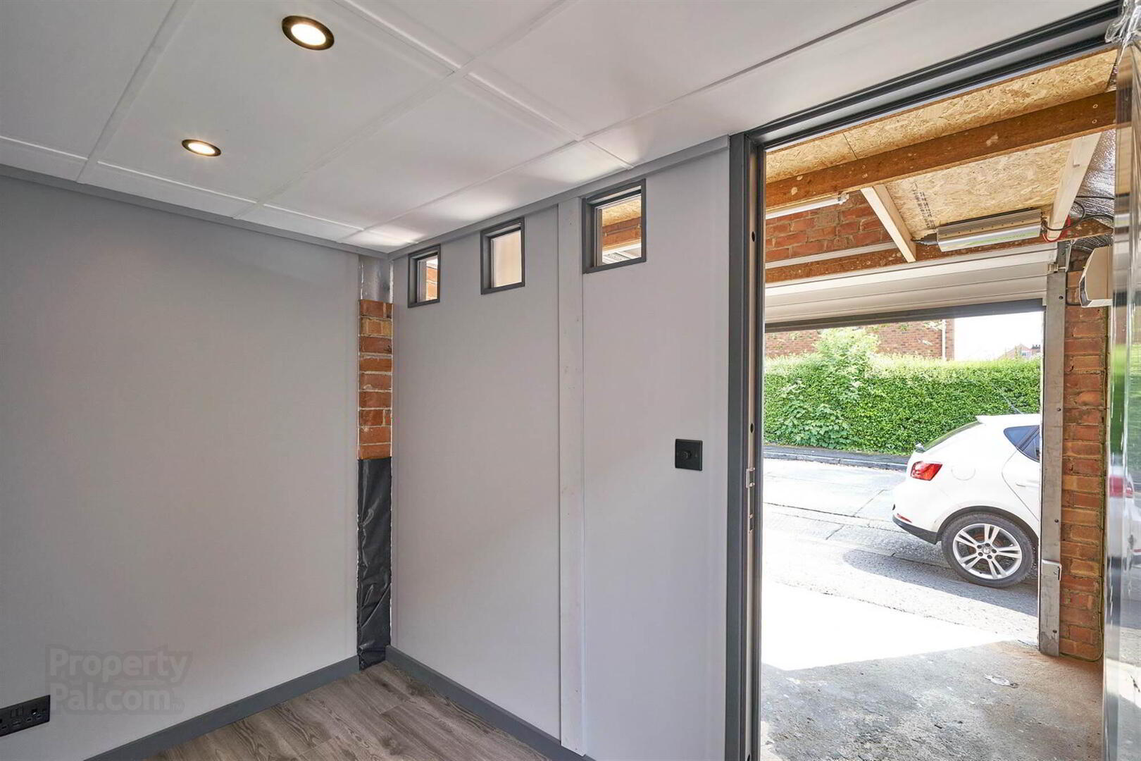 Garage @, 2 Harland Park 8 of 12