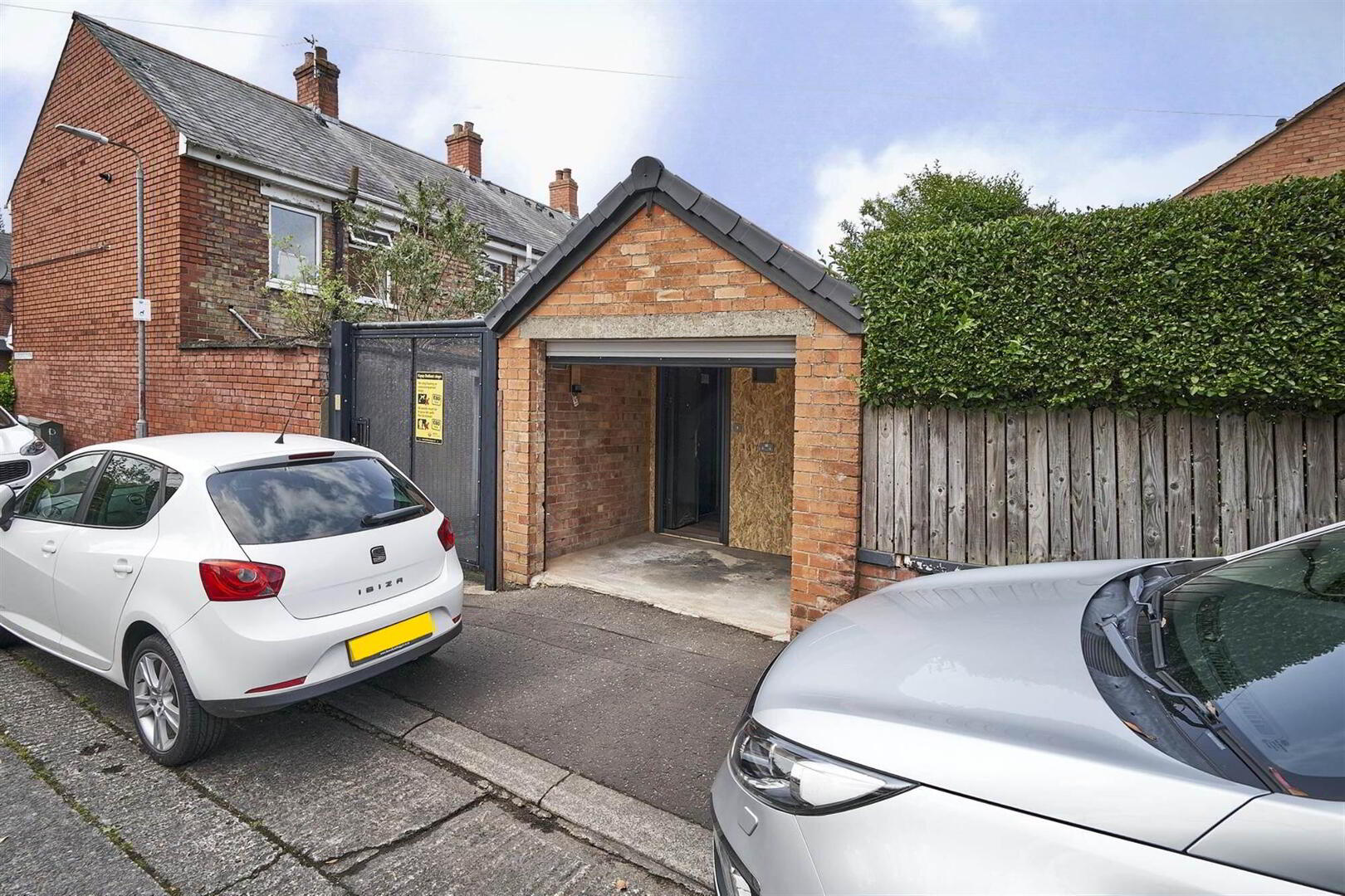 Garage @, 2 Harland Park 3 of 12