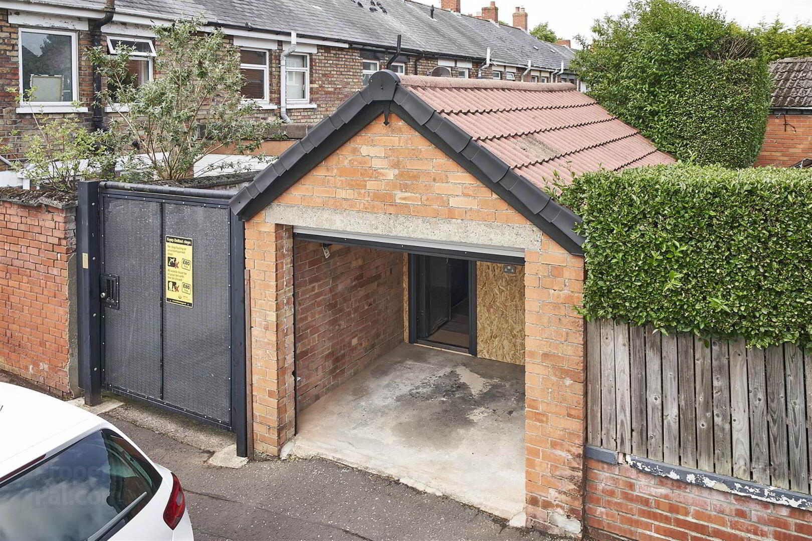 Garage @, 2 Harland Park 11 of 12