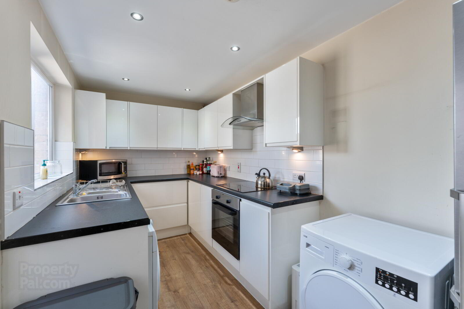 12 Pims Avenue 8 of 19