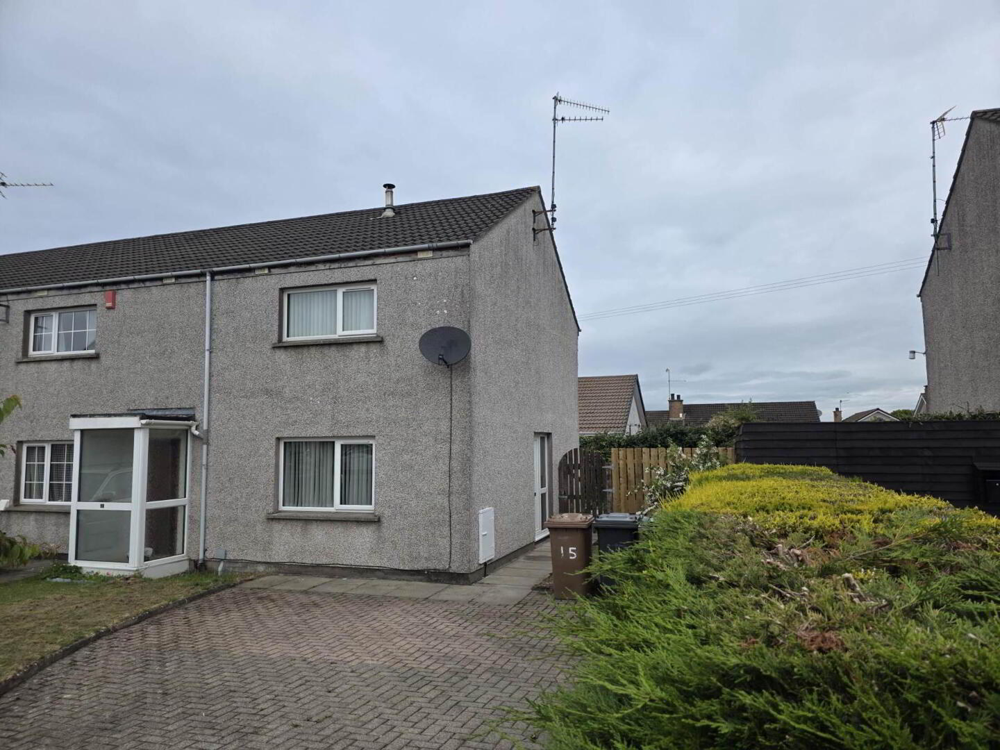 15 Woodford Mews 1 of 7