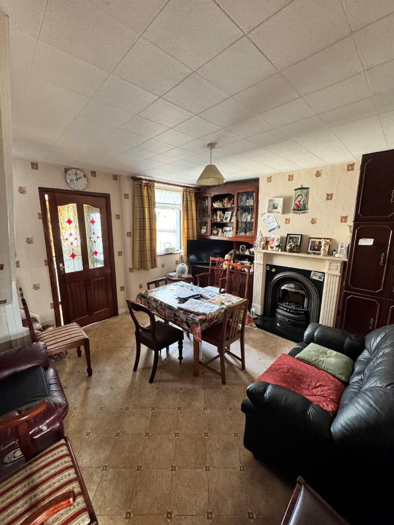 property description image