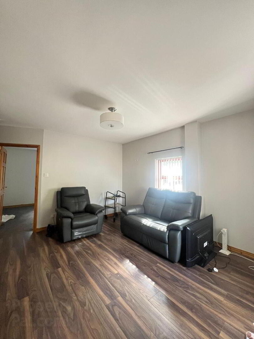 1b Lansdowne Crescent 3 of 6