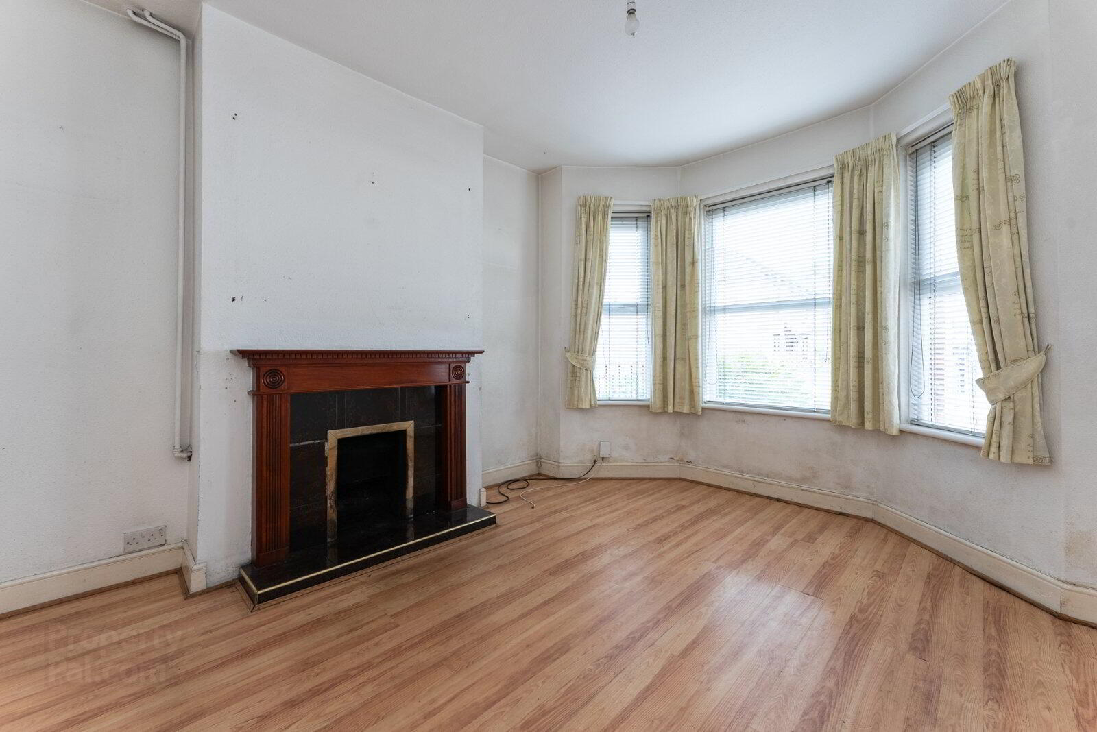 property description image