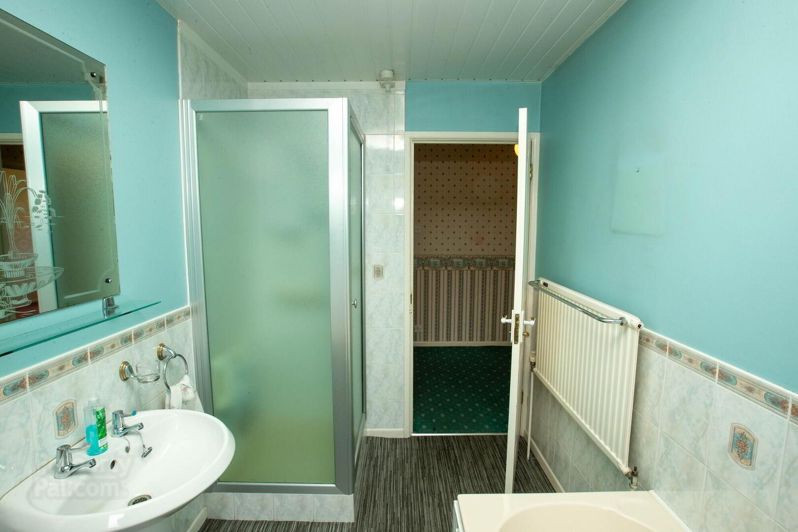 4 Marguerite Court 23 of 29