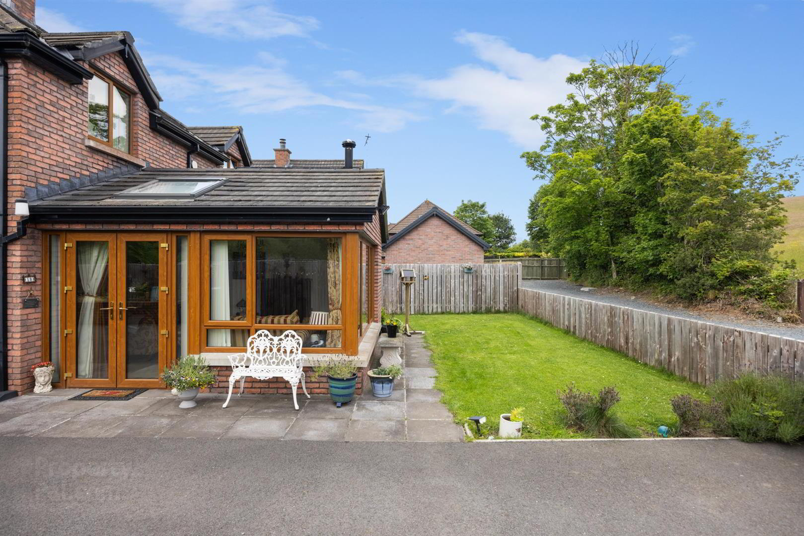 1b Rowallane Close 27 of 29