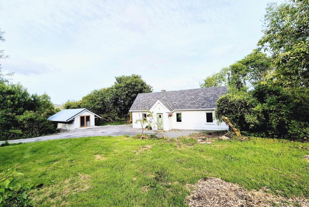 Largy Cottage 1 of 29