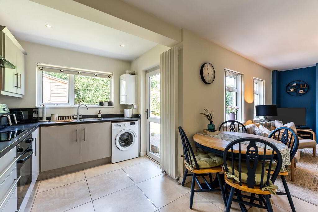 28 Wandsworth Gardens 9 of 22