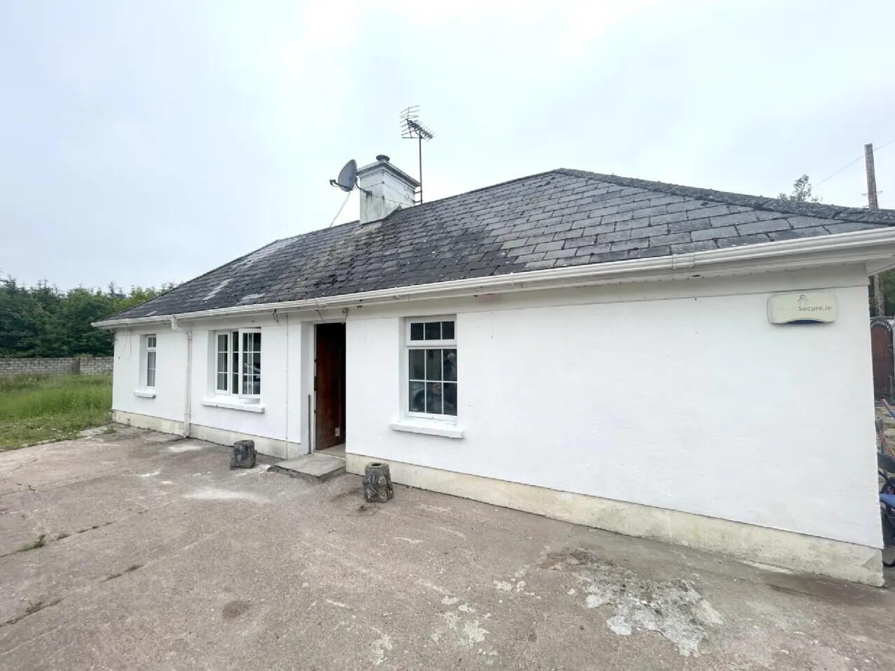 The Bungalow, Carrigane 1 of 6