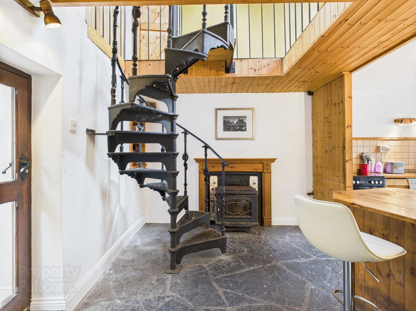 3 Talbot Place 11 of 38