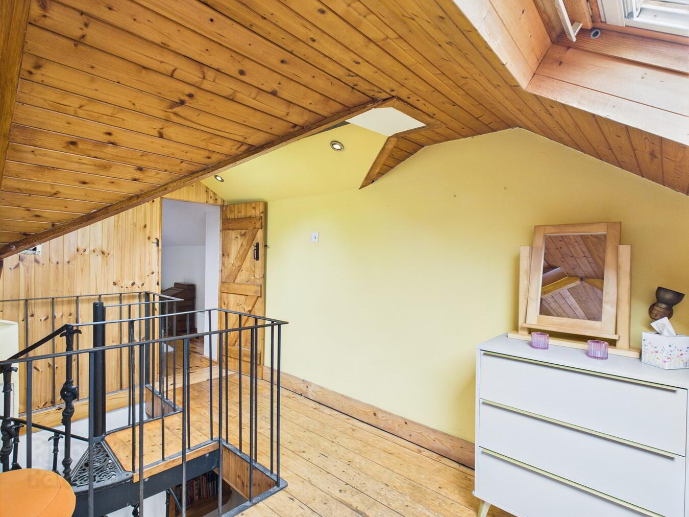 3 Talbot Place 21 of 38