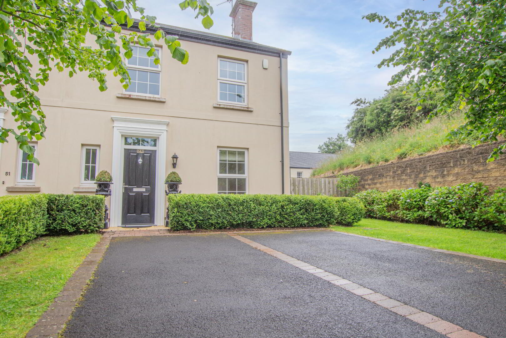 property description image