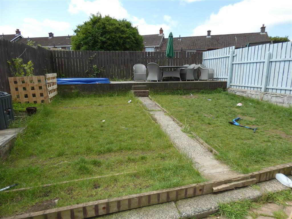 12 Whincroft Road 6 of 6