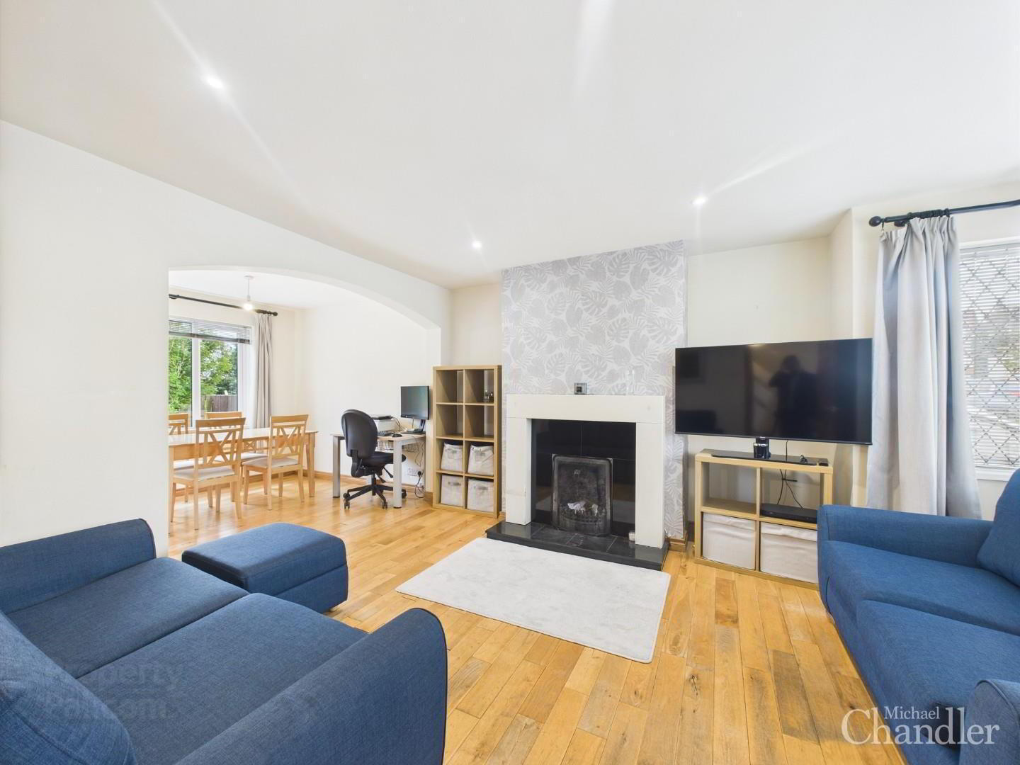 16 Meadowvale Avenue 3 of 12