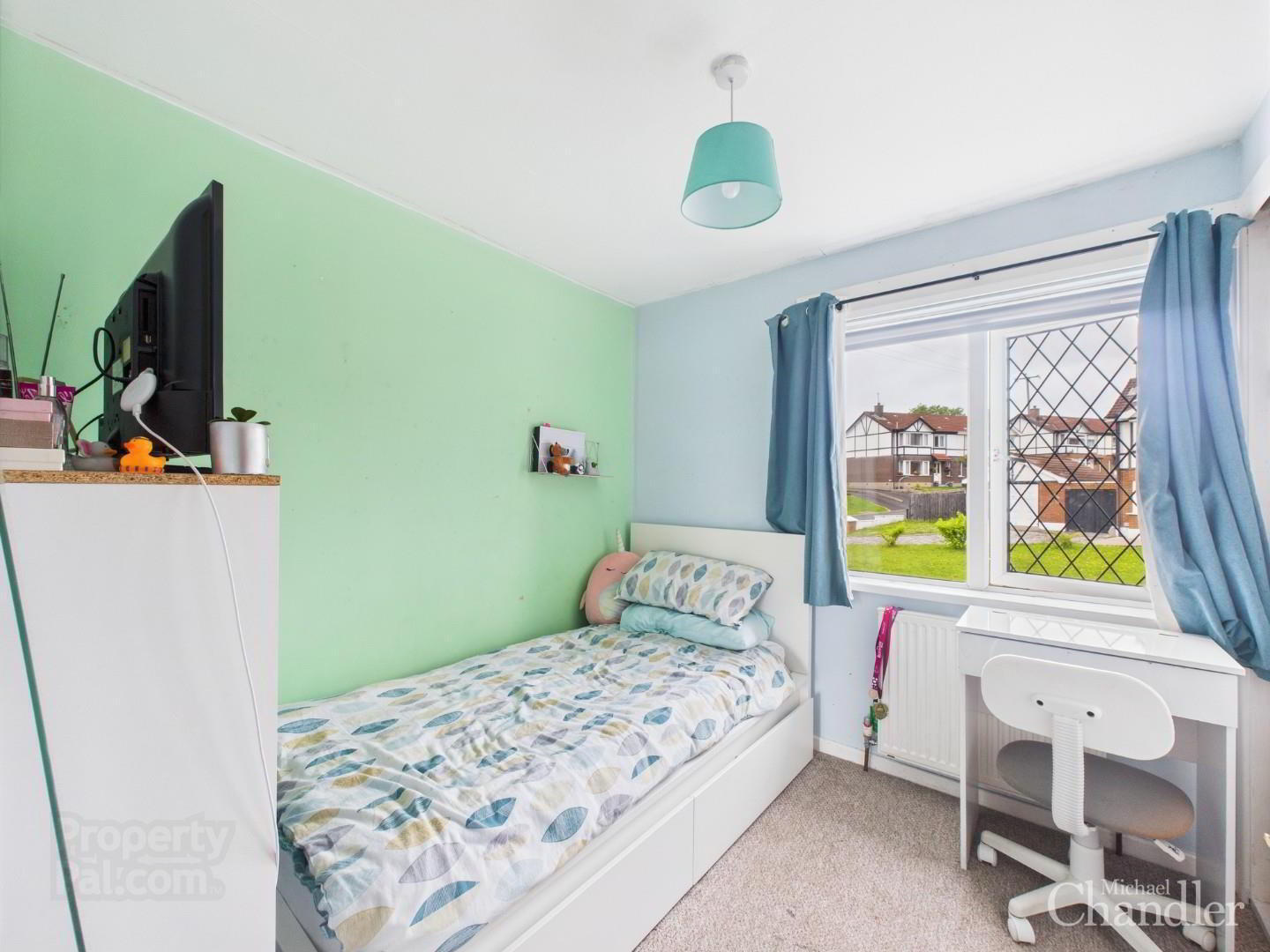 16 Meadowvale Avenue 8 of 12