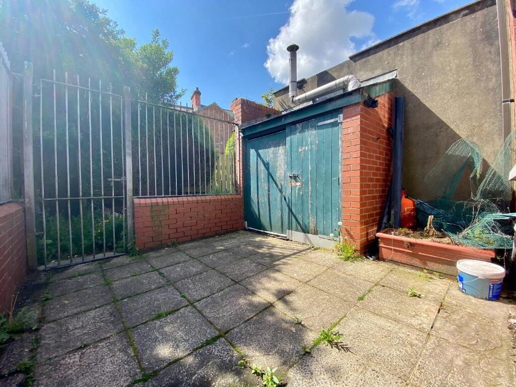 27 Sandhurst Gardens 8 of 8