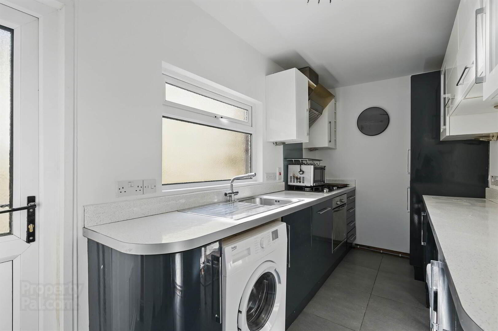96 Ogilvie Street 8 of 15