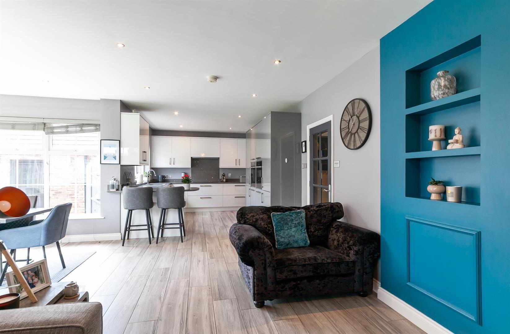 41 Russell Court 10 of 36
