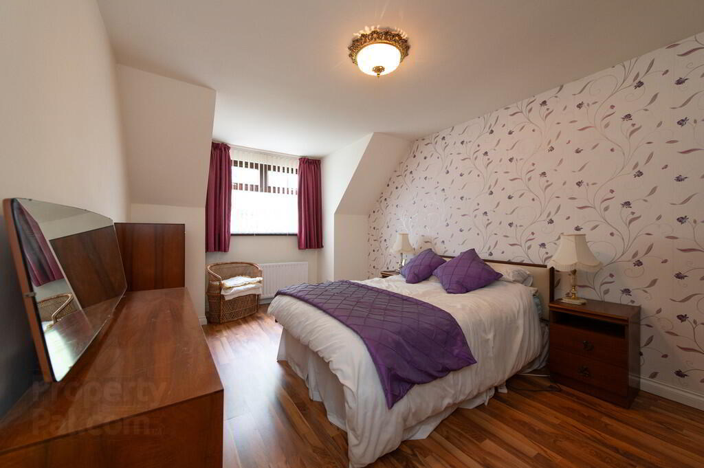 57 Craigs Road 13 of 22