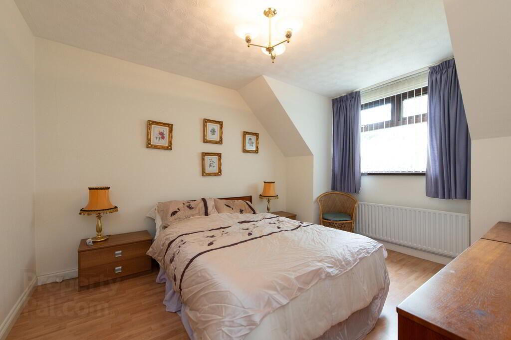 57 Craigs Road 14 of 22