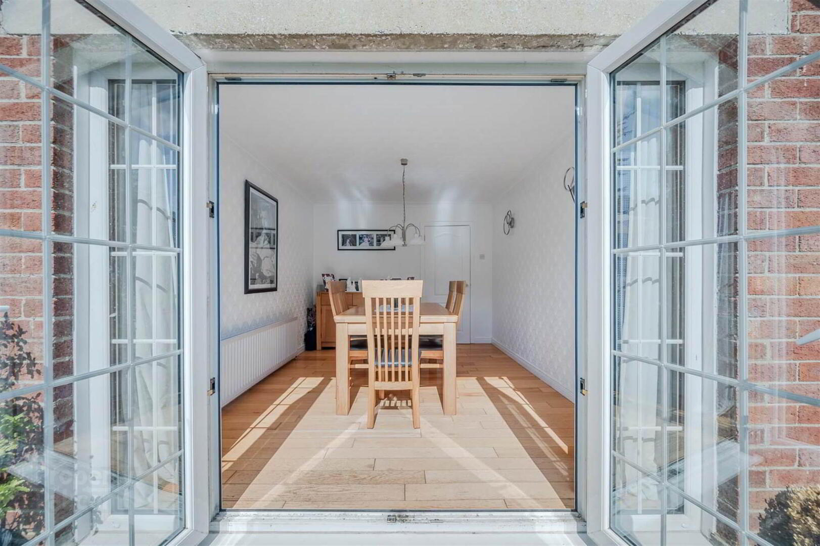 6 Seymour Avenue 10 of 24