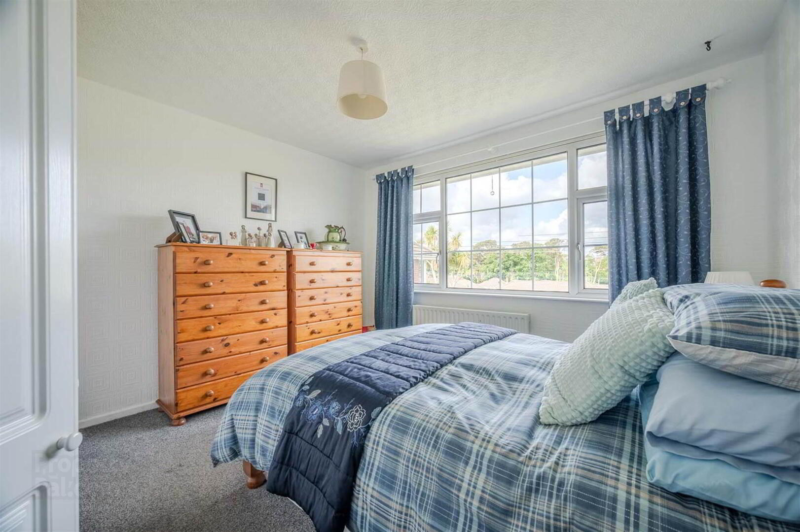 6 Seymour Avenue 13 of 24