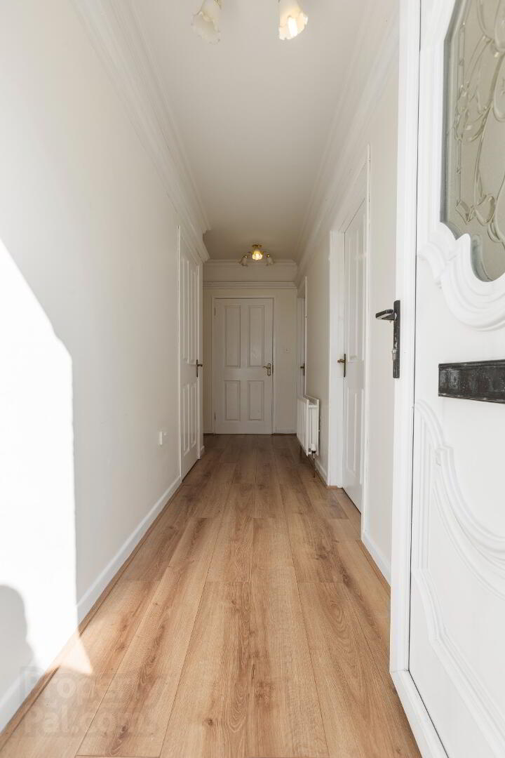 16 Ballyreagh Road 4 of 31