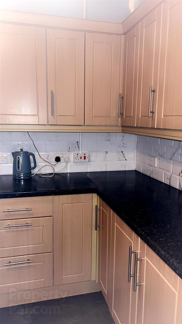 54 Barnfield Road 16 of 48