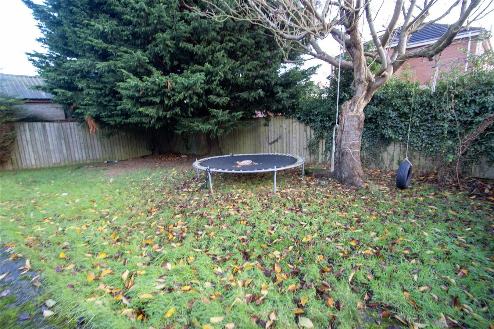 54 Barnfield Road 36 of 48