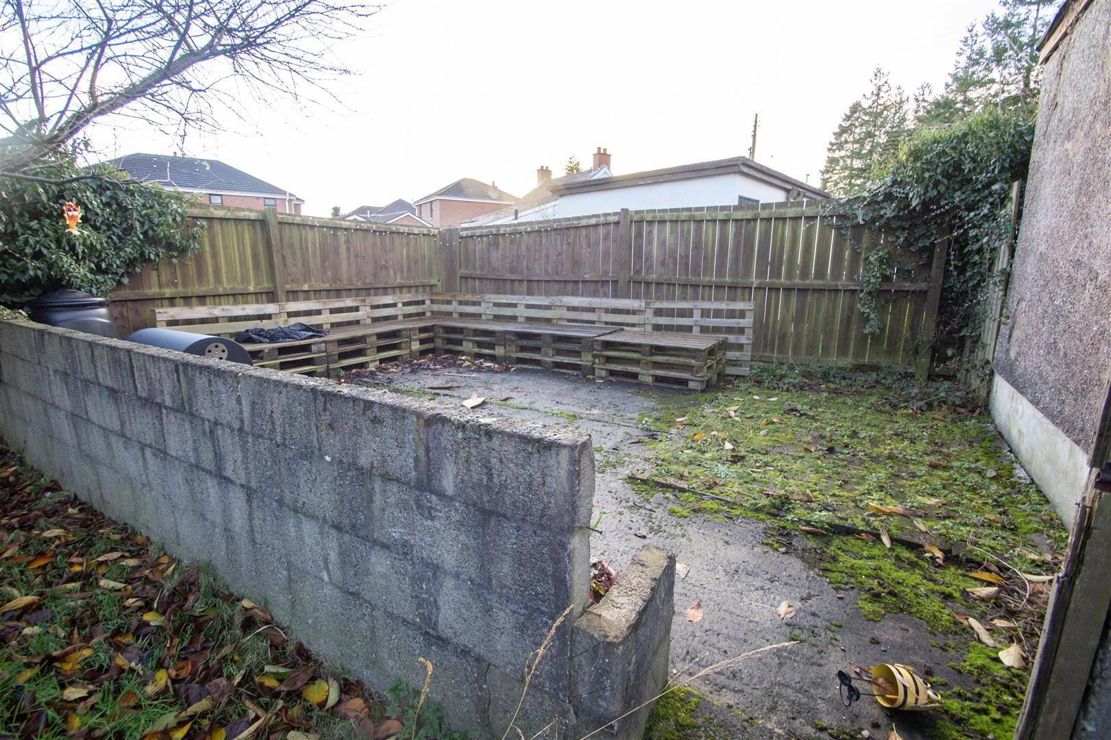 54 Barnfield Road 39 of 48
