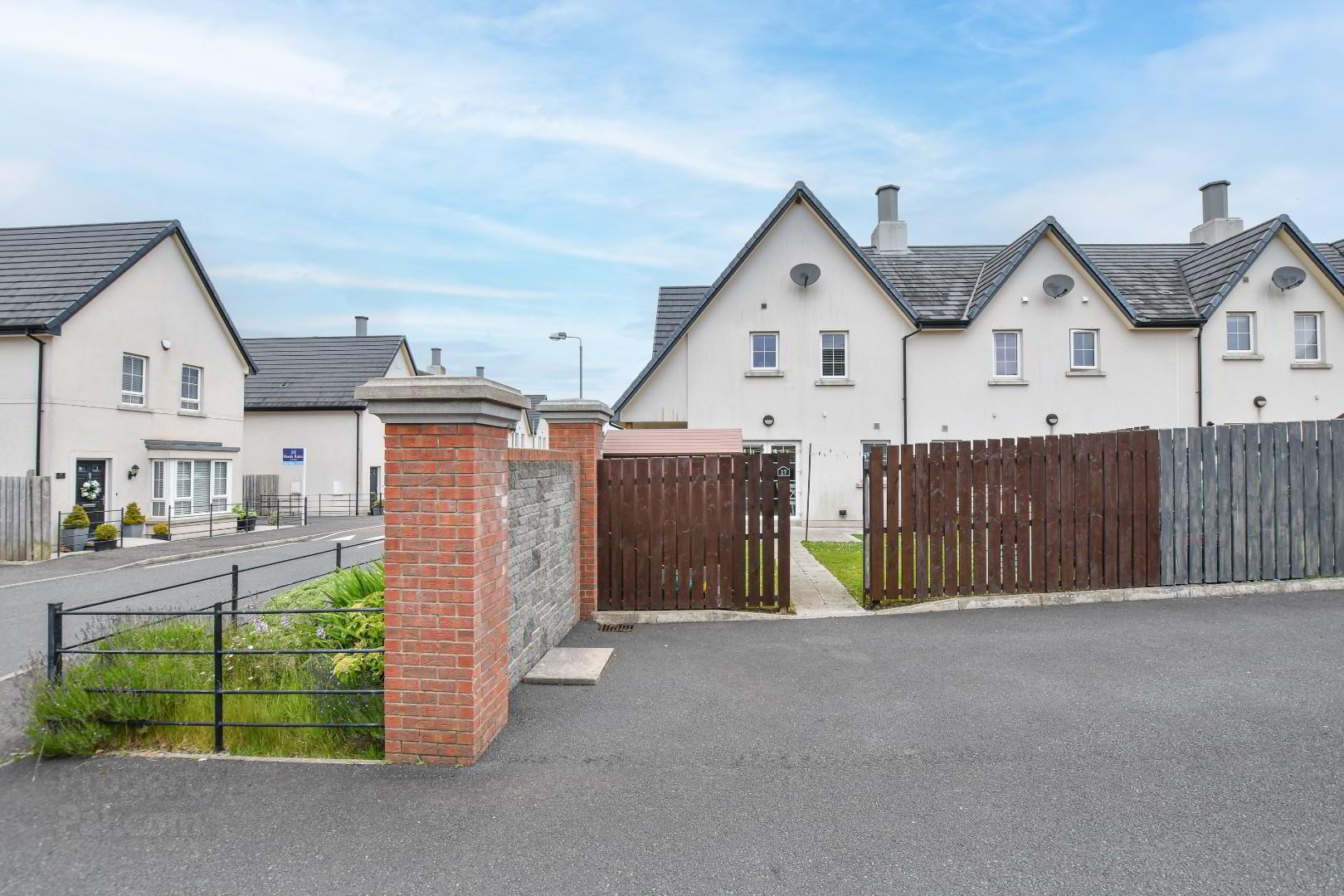 17 Millmount Village Square 25 of 29