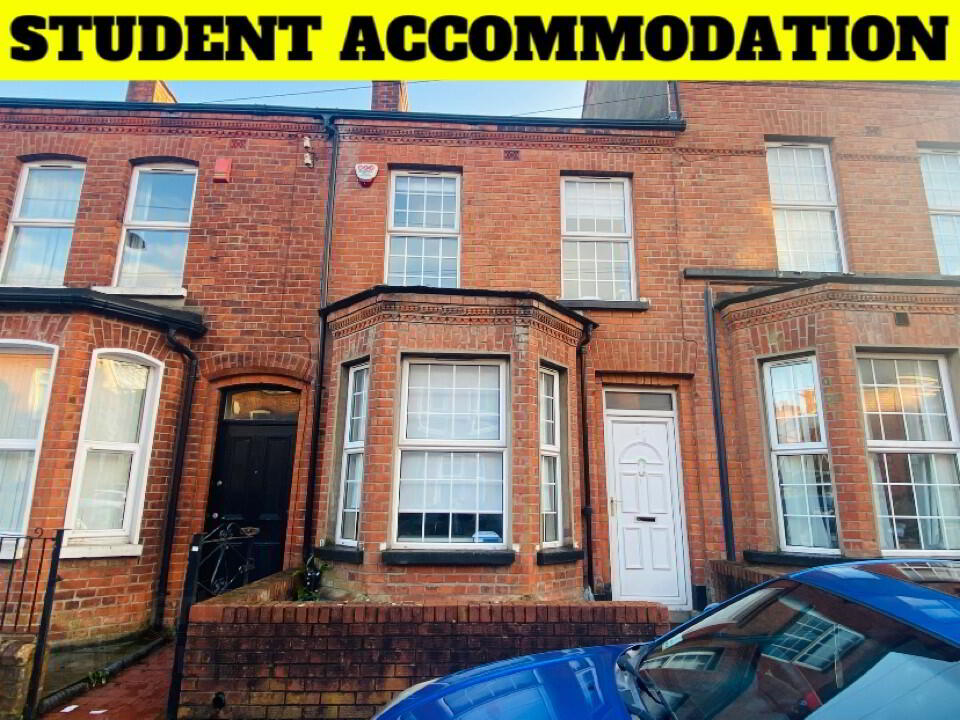 Room 2, 3 Sandhurst Gardens 1 of 13