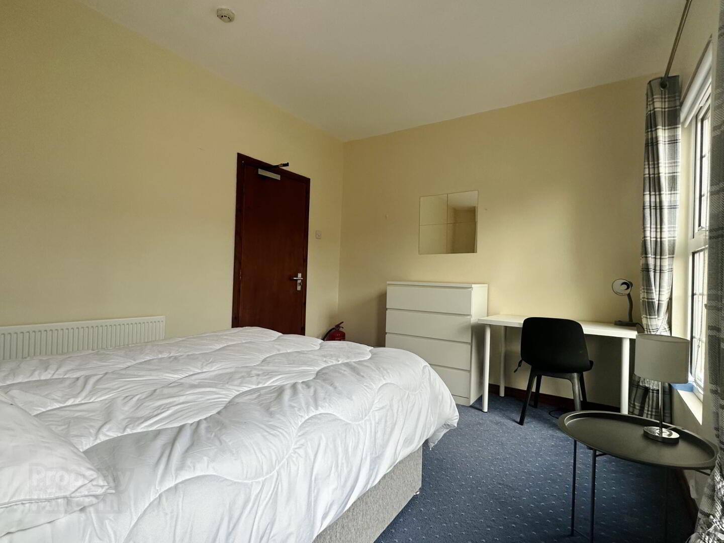 Room 2, 3 Sandhurst Gardens 3 of 13