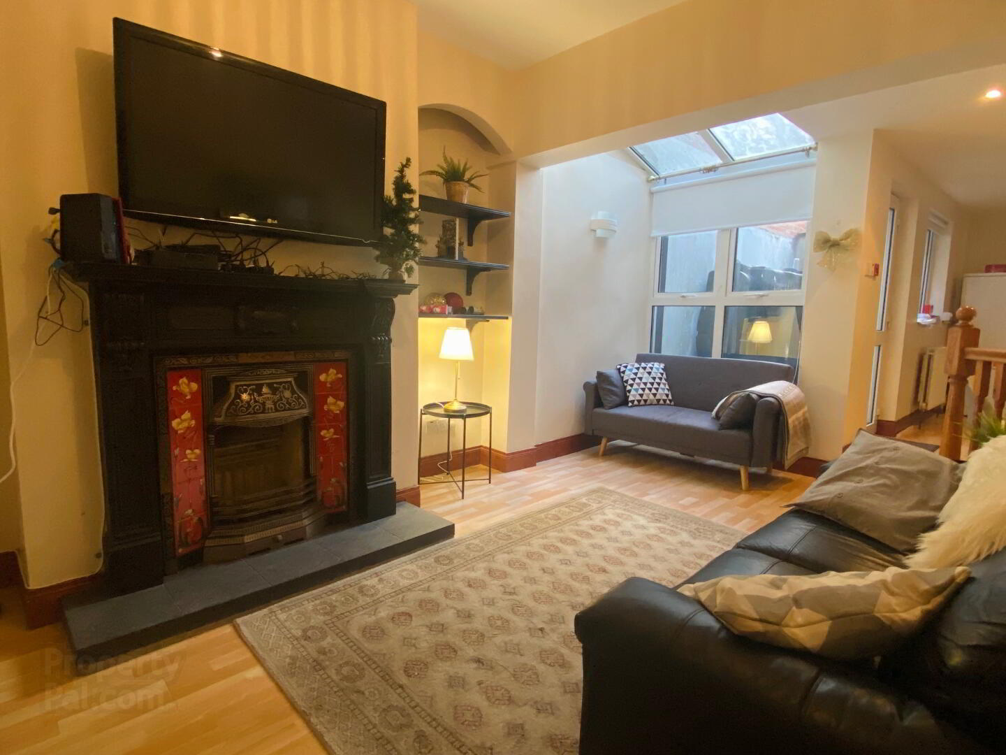 Room 2, 3 Sandhurst Gardens 5 of 13