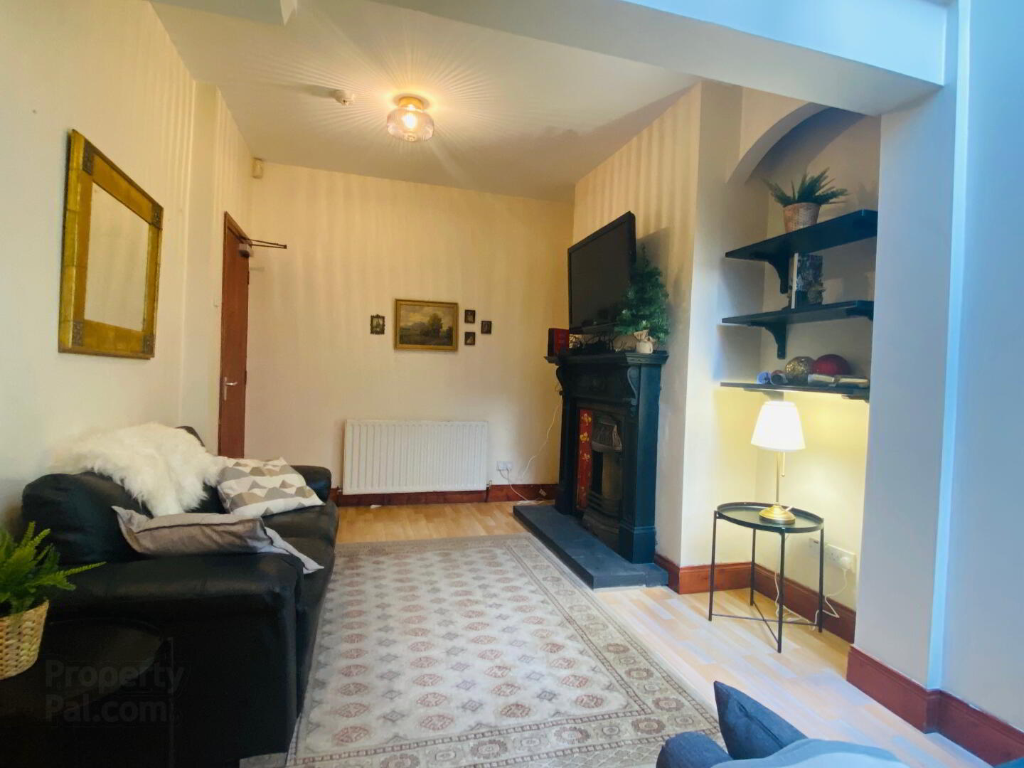 Room 2, 3 Sandhurst Gardens 7 of 13