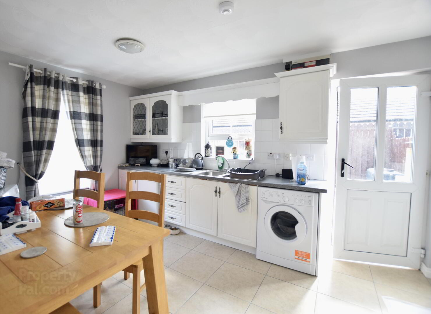 2 Molesworth Court 5 of 11