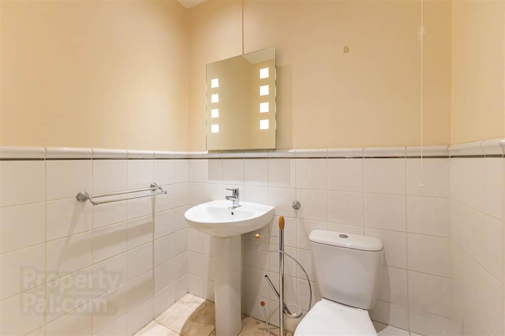 4 Downshire Lane 21 of 35