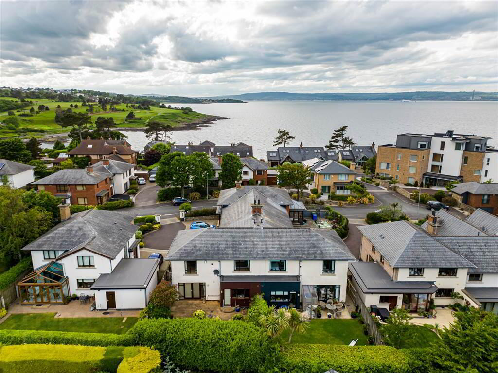 4 Downshire Lane 35 of 35