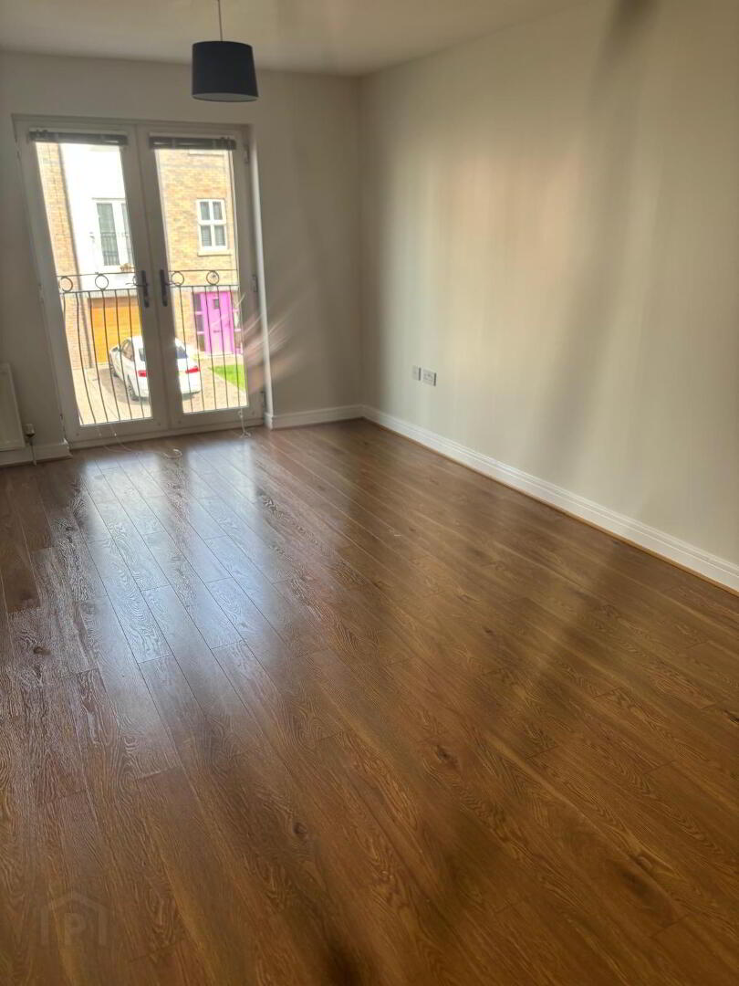 33 Nursery Avenue 5 of 12