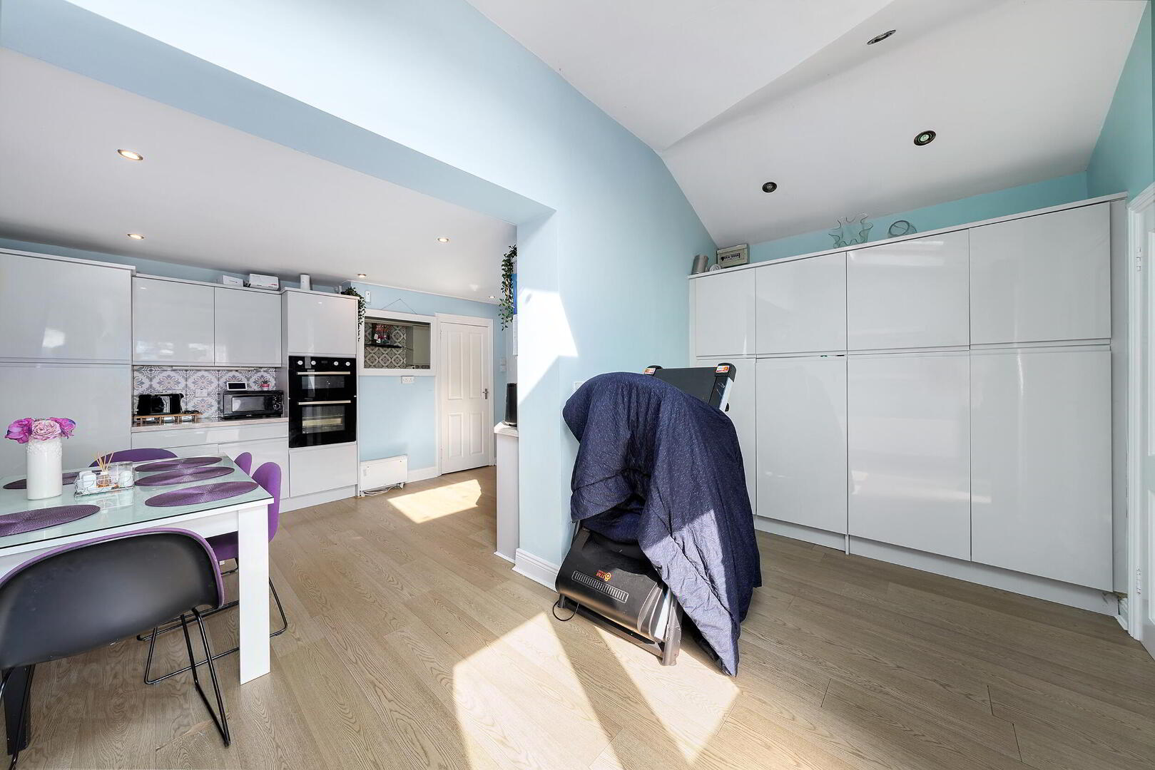 116 Rutland Grove 14 of 29