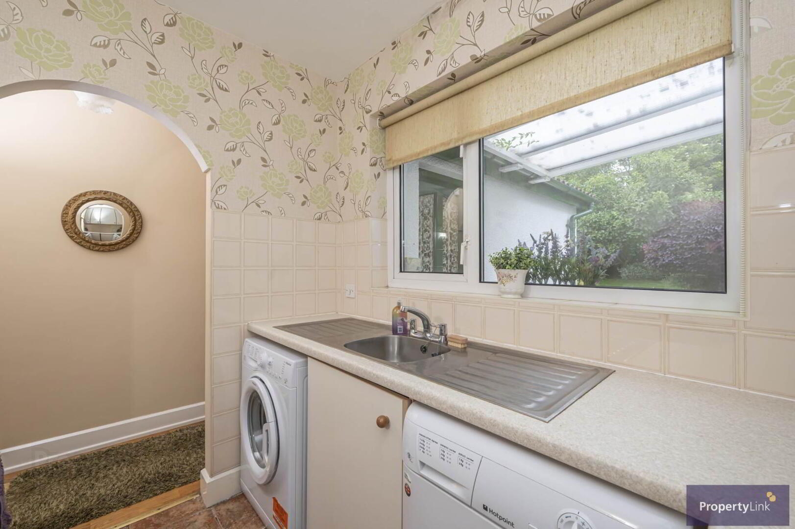 25 Charlemont Gardens 10 of 30