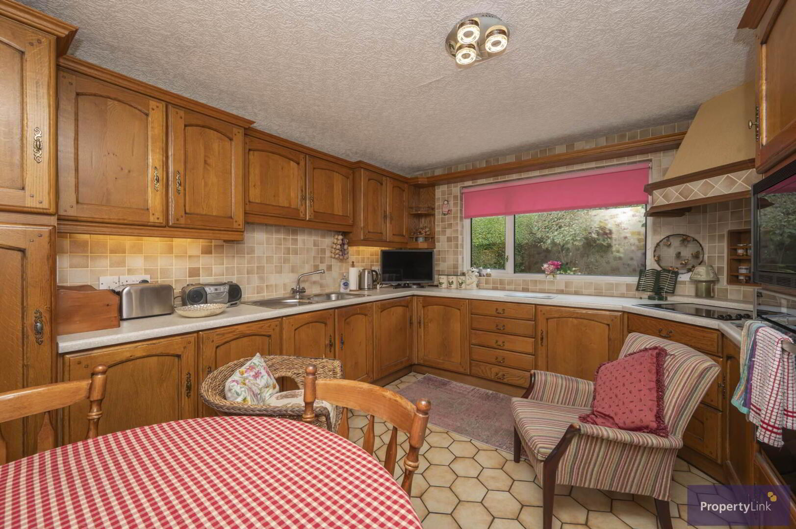 25 Charlemont Gardens 11 of 30