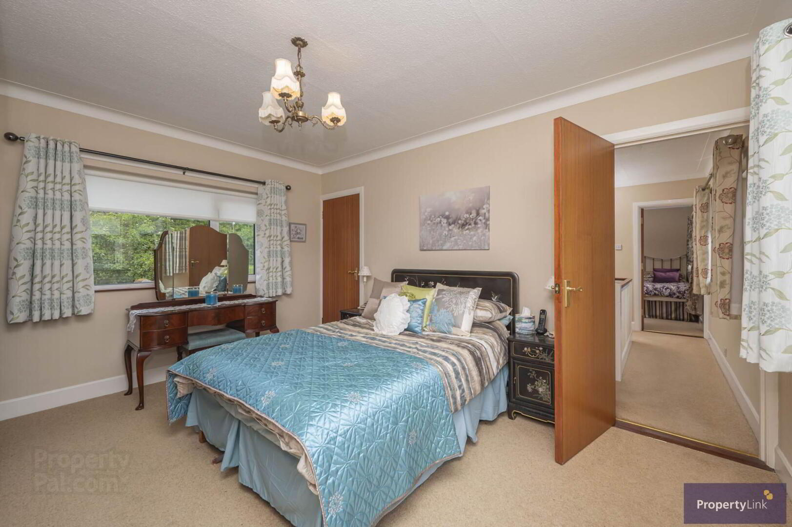 25 Charlemont Gardens 16 of 30