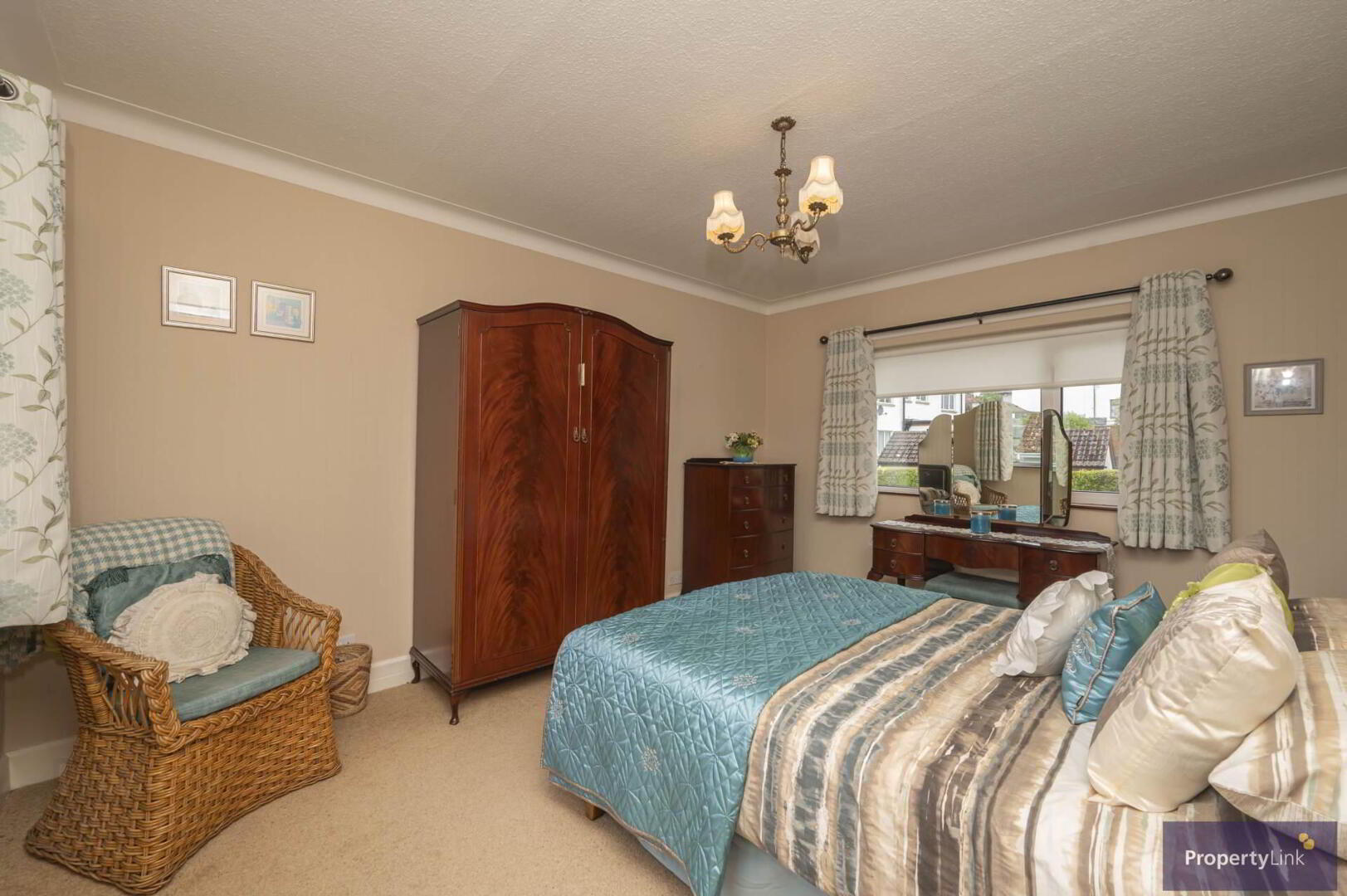 25 Charlemont Gardens 17 of 30