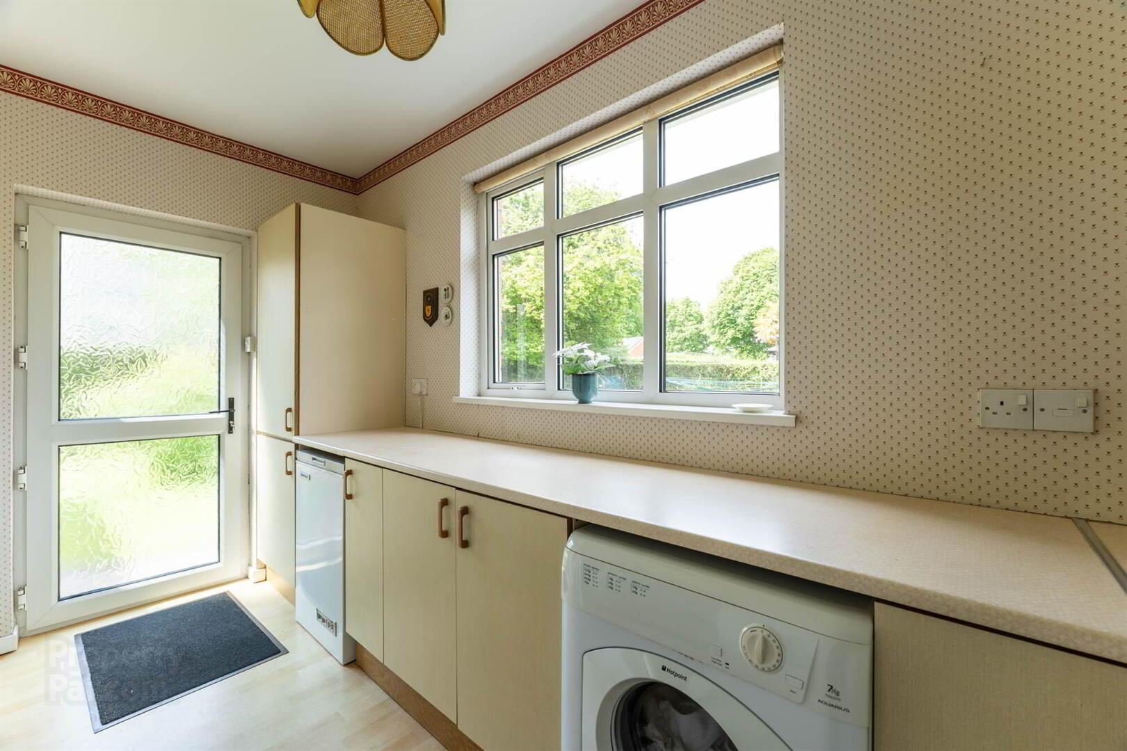 30 Hawthornden Road 13 of 39