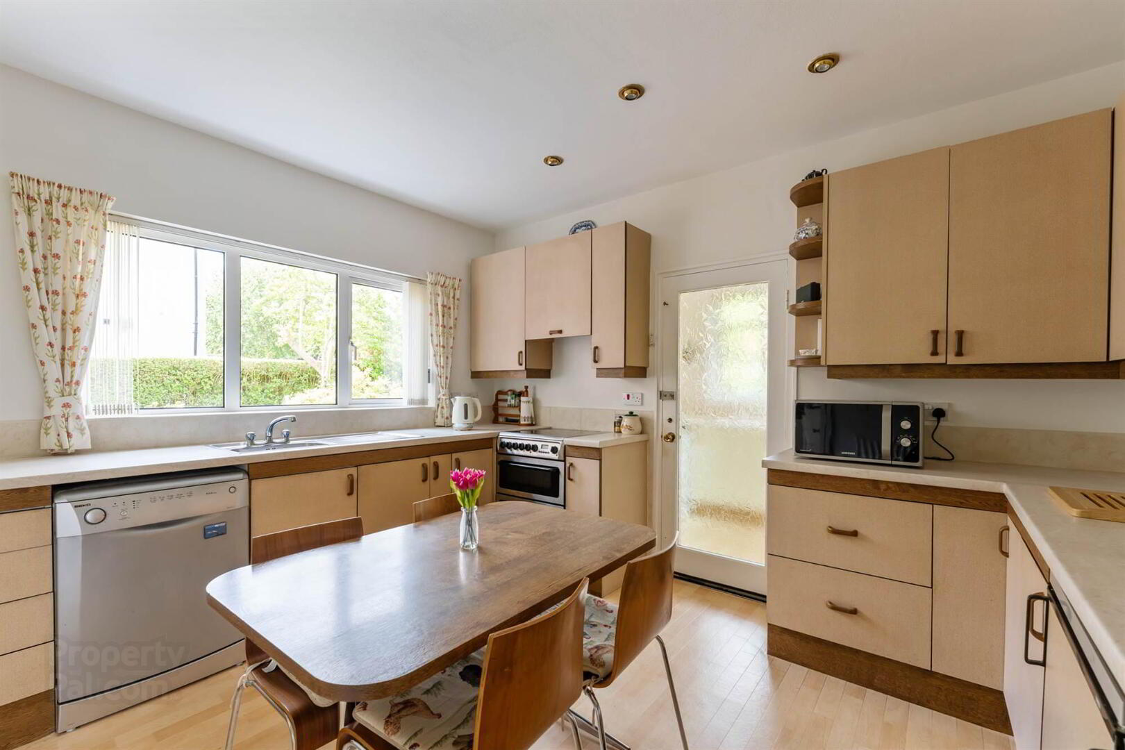 30 Hawthornden Road 19 of 39