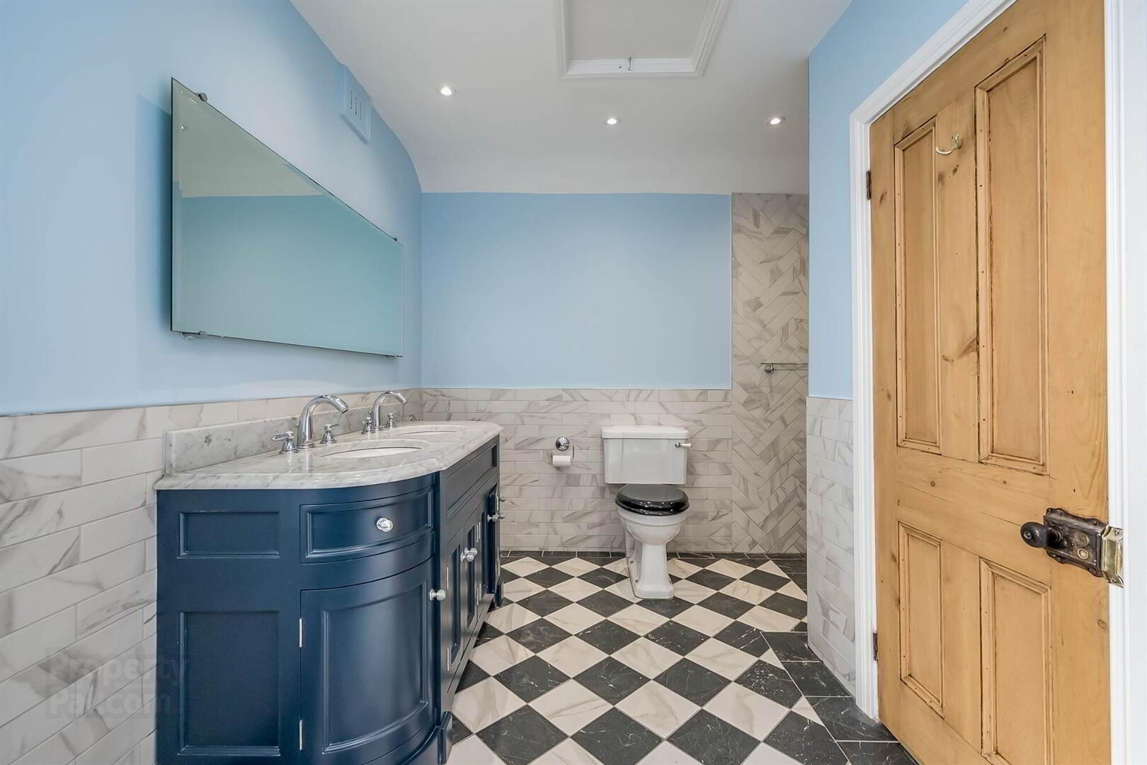 23 Cranmore Park 18 of 26