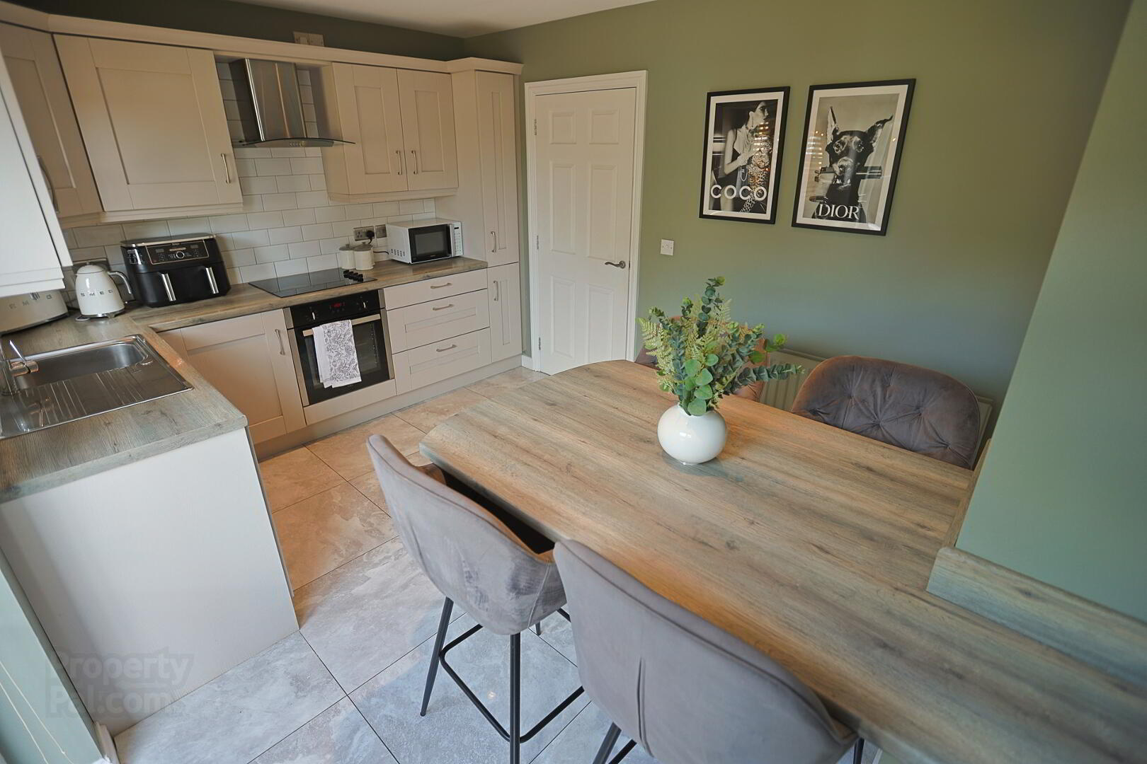 212 Kernan Hill Manor 24 of 67
